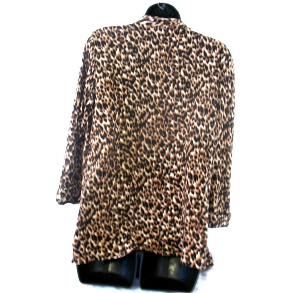Notations Cardigan with Black cami under, Animal Print design, Size Large - Picture 9 of 10